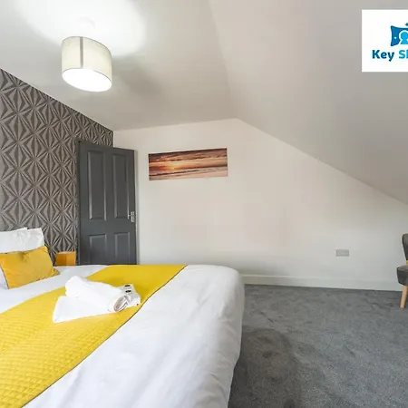 Five Bedroom Spacious Modern House By Keysleeps Short Lets District 公寓 *